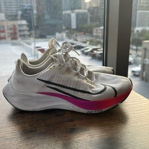 Nike Pegasus  37 Air Zoom women’s race running 6.5